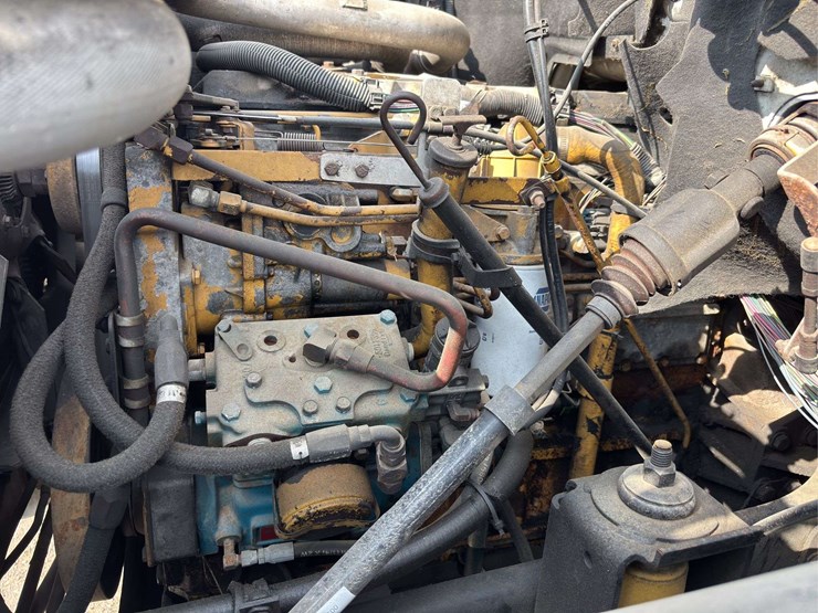 1991-gmc-c7-cab-&-chassis-truck-image-38