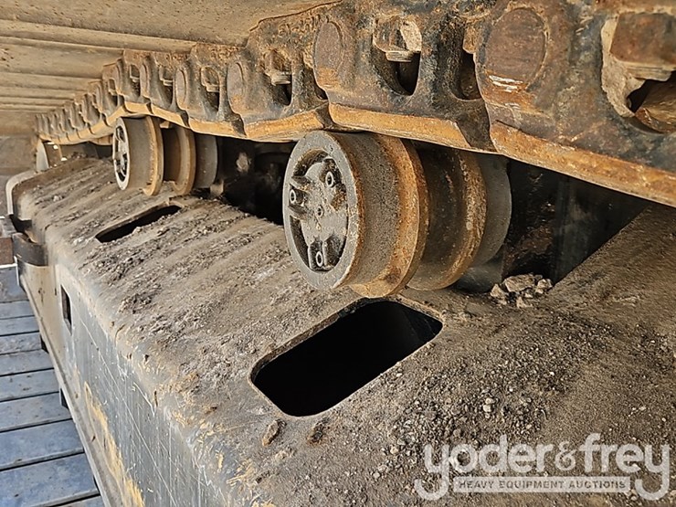 2017-caterpillar-336fl-image-24