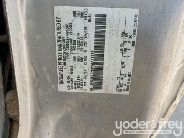 2000-ford-f750-image-38