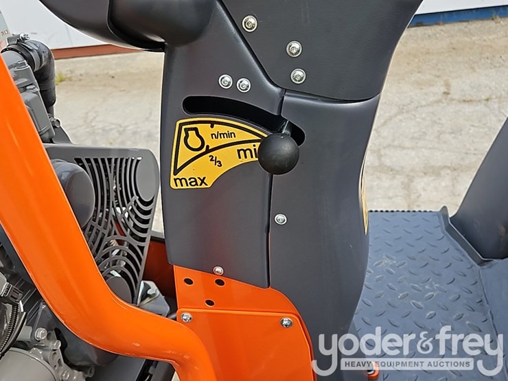 2025-hamm-hd12vv-image-28