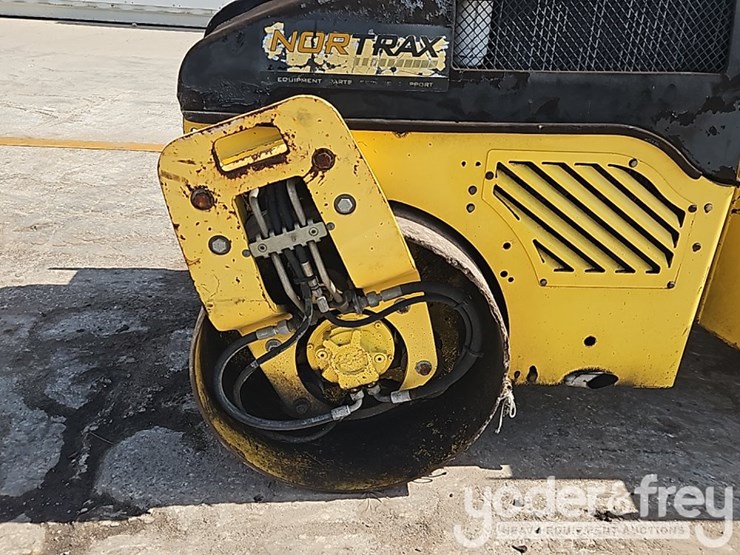 2005-bomag-bw120ad-4-image-12