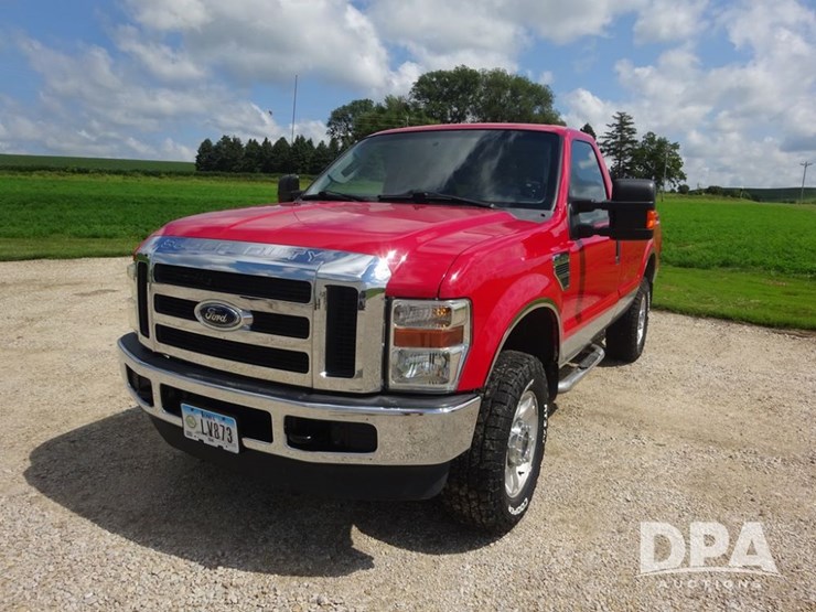2010-ford-f250-xlt-image-2