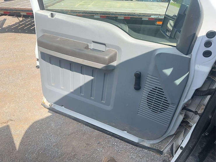 2016-ford-f350-image-44