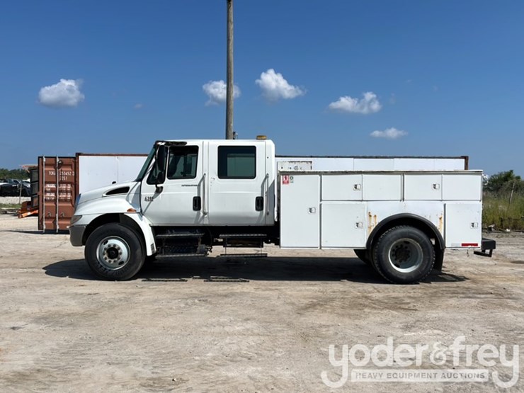 2003-international-durastar-4300-image-3