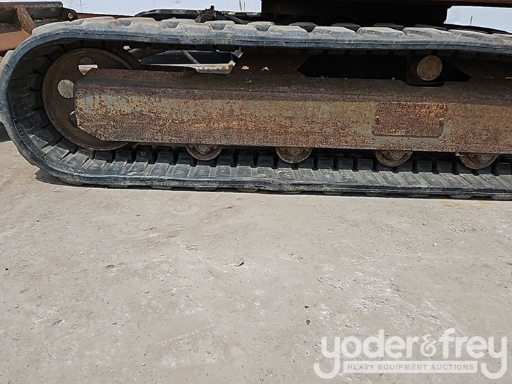 2005-takeuchi-tb145-image-27