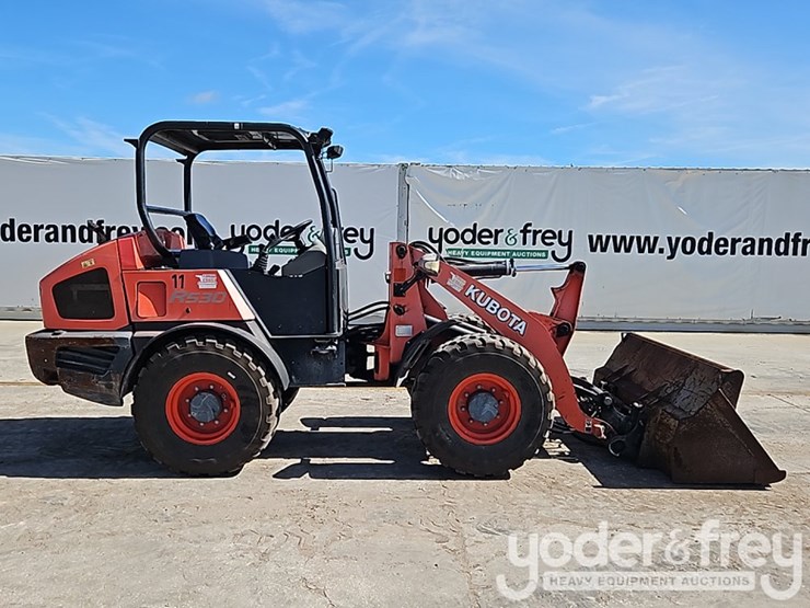 2018-kubota-r530-image-5