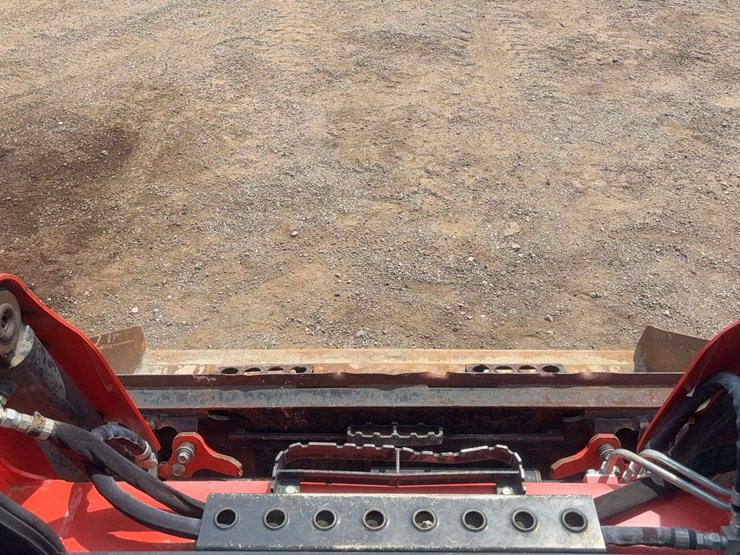 2019-kubota-svl65-2-image-26