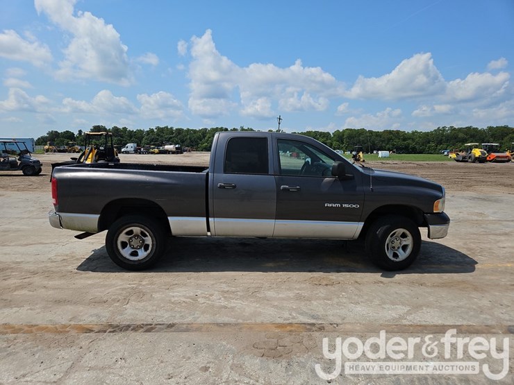 2004-dodge-ram-1500-image-4
