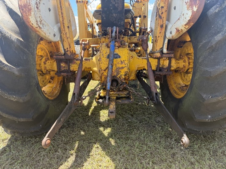 ford-tractor-image-6