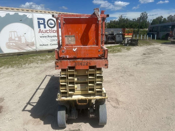 2018-jlg-2632es-image-8
