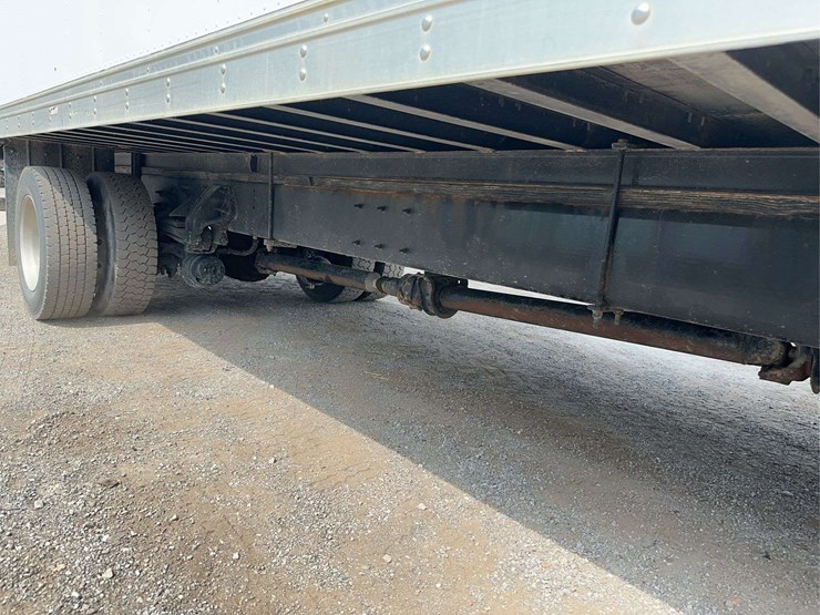 2014-peterbilt-337-image-15