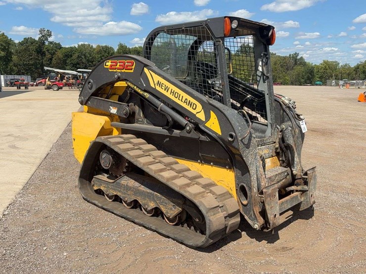 new-holland-c232-image-2