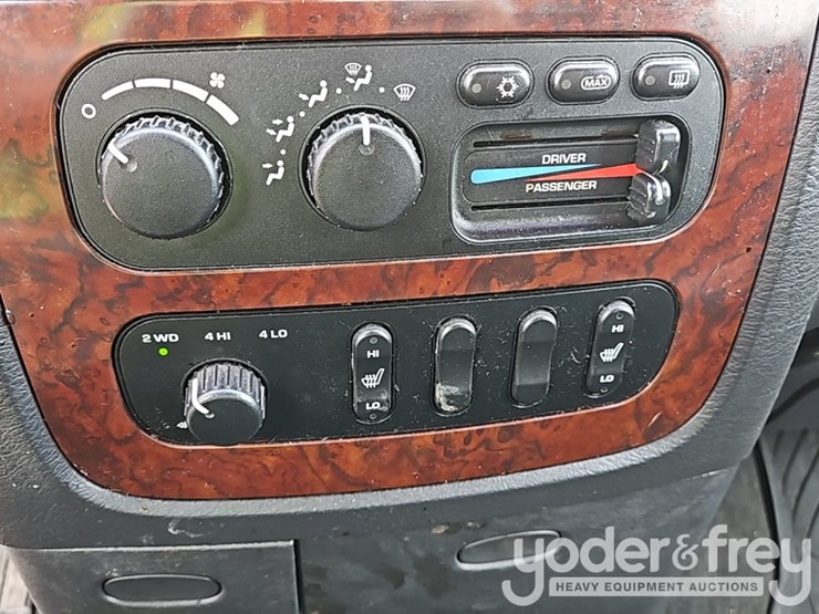 2002-dodge-1500-image-28