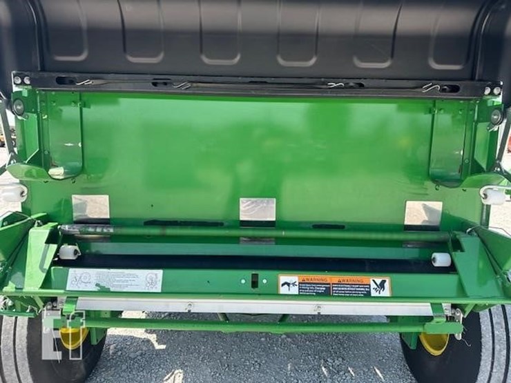 2019-john-deere-560m-image-18