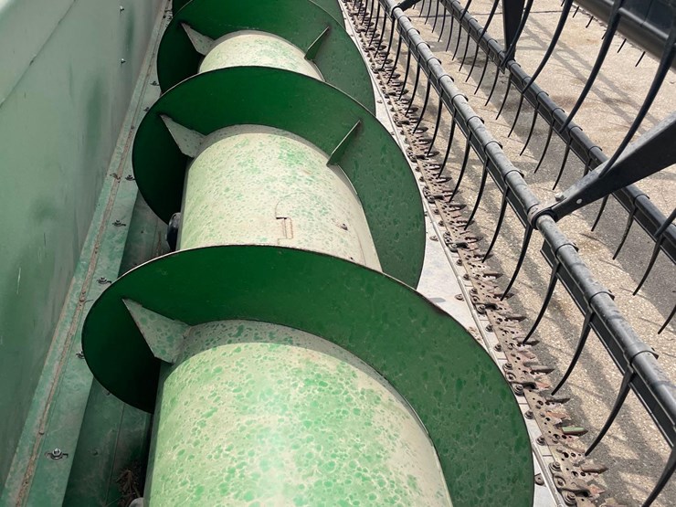 2011-john-deere-635f-image-18