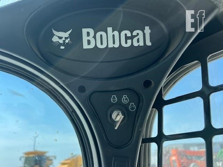 2023-bobcat-s770-image-35