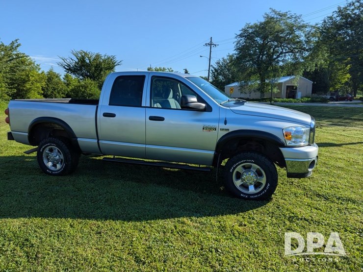 2009-dodge-ram-2500-image-2
