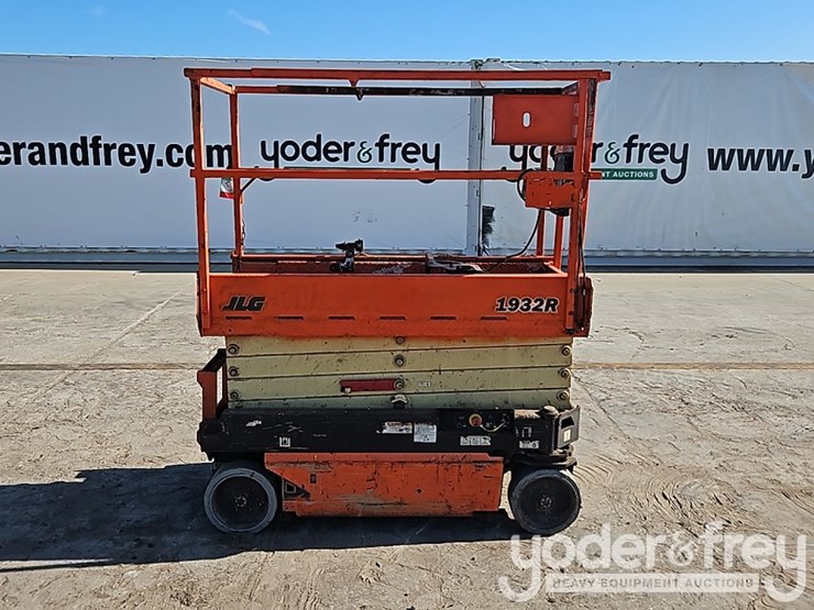 jlg-1932r-image-2