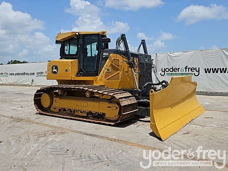 2022-deere-850l-lgp-image-7