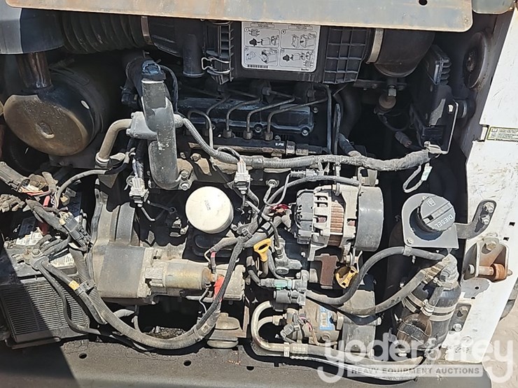2016-bobcat-t650-image-23