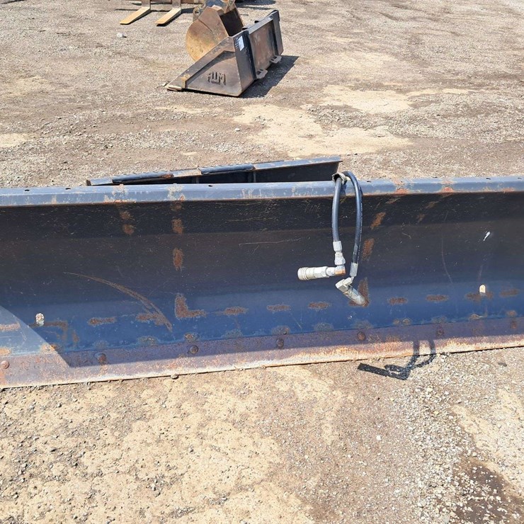 Bobcat 84" Hydraulic Angle Snow Plow