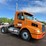 2007-volvo-vnm200-semi-truck-image-2