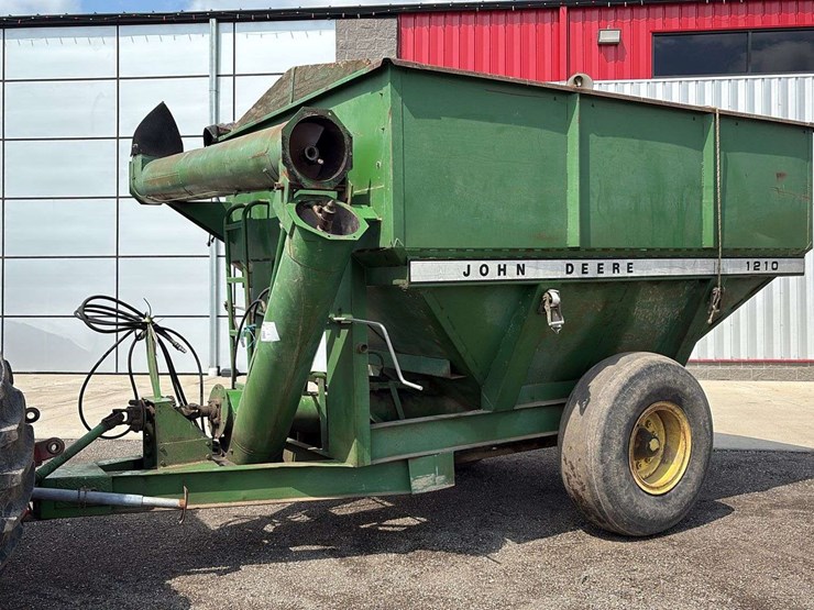 john-deere-1210-image-1