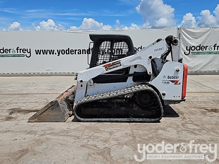 2019-bobcat-t740-image-3