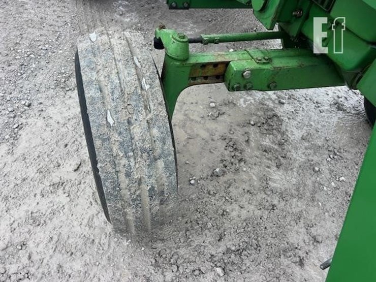 john-deere-4230-image-12