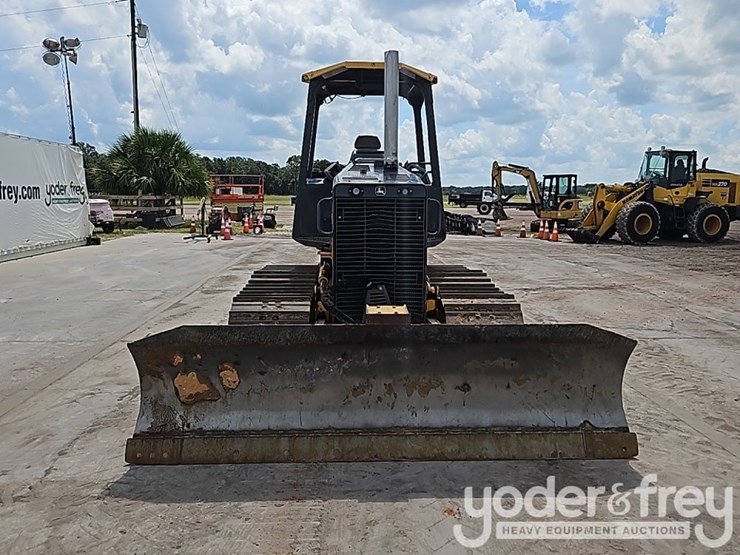 2016-deere-450j-image-15