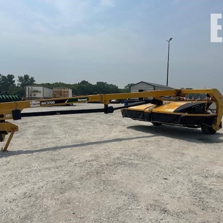 2014 VERMEER MC3700
