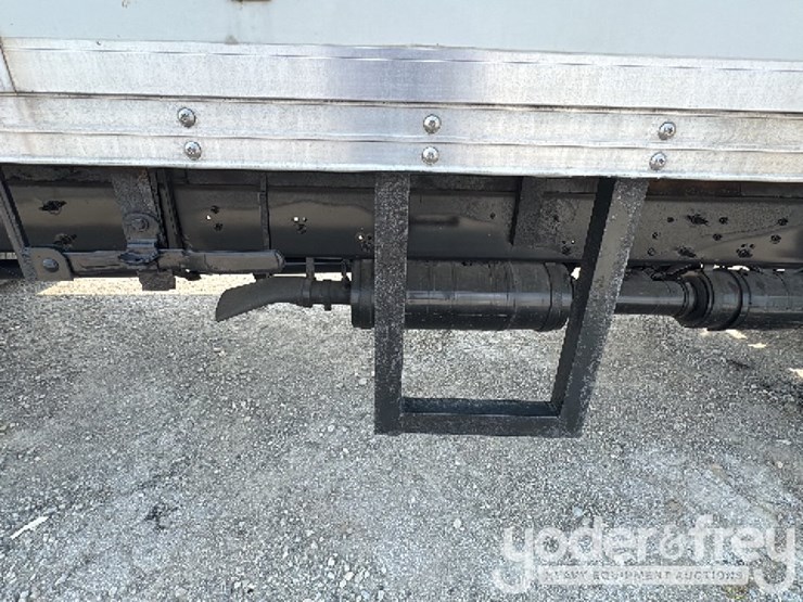 2017-international-durastar-4300-image-26