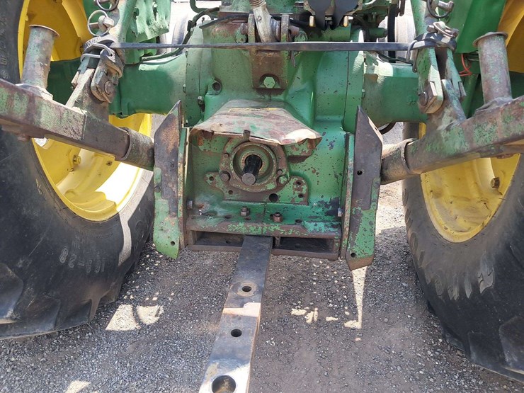 1979-john-deere-2440-image-4