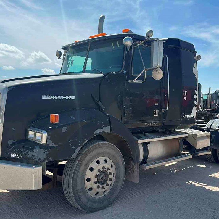2007 WESTERN STAR 4900