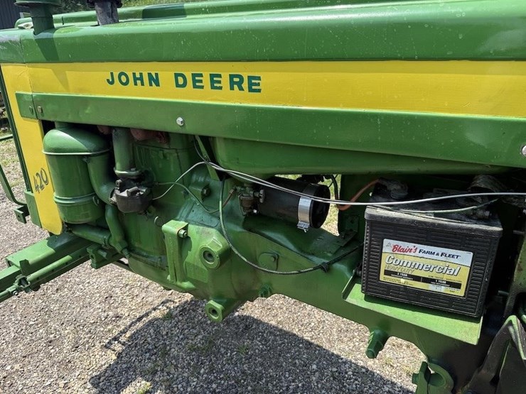 john-deere-420-image-9