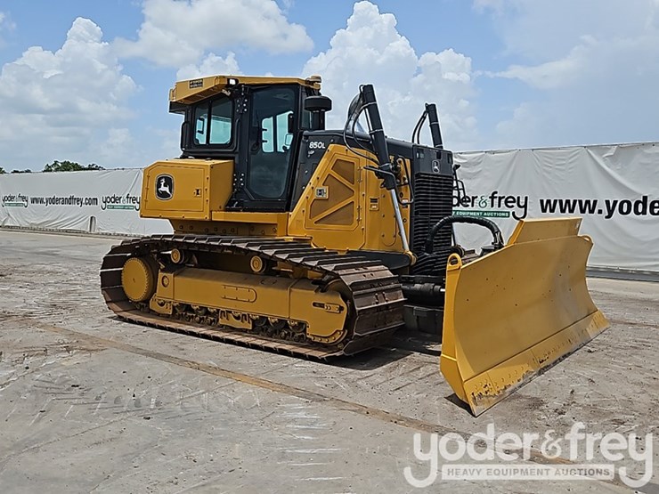 2022-deere-850l-lgp-image-7