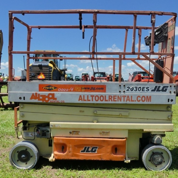 JLG 2030ES