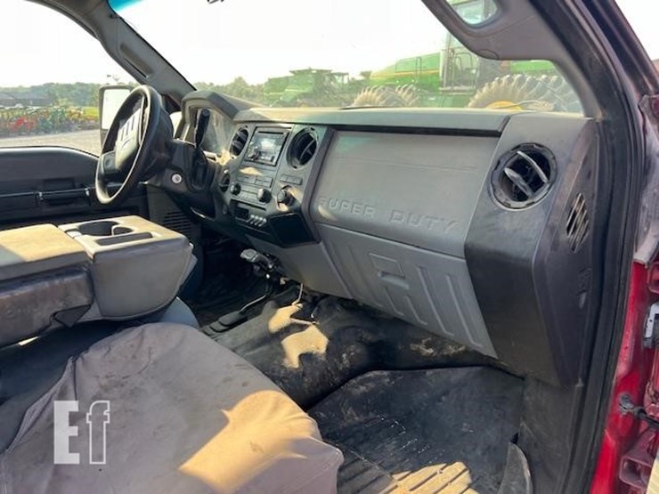 2011-ford-f550-sd-image-17