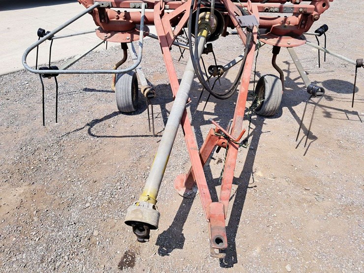 hesston-3717-image-8