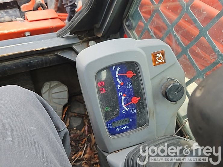 2021-kubota-svl75-2-image-34