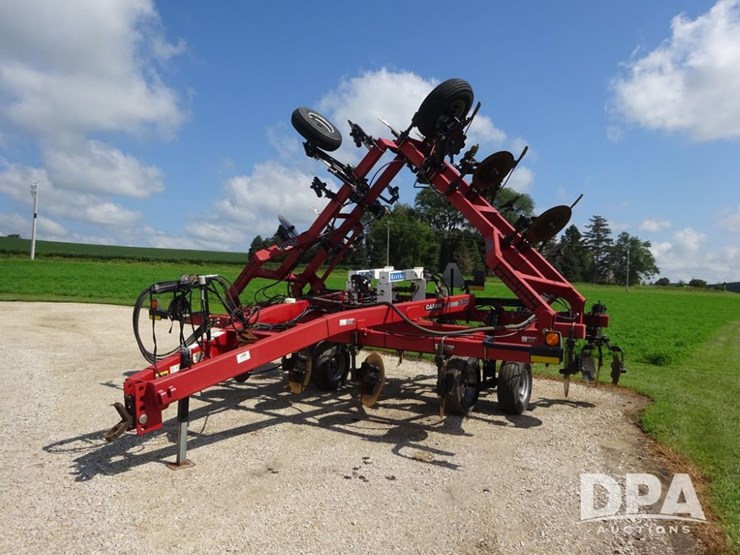 case-ih-5300-image-1