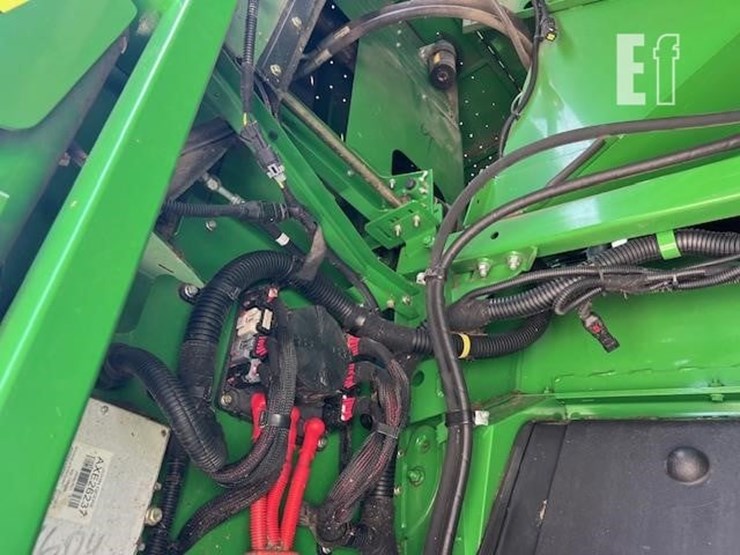 2014-john-deere-s670-image-65