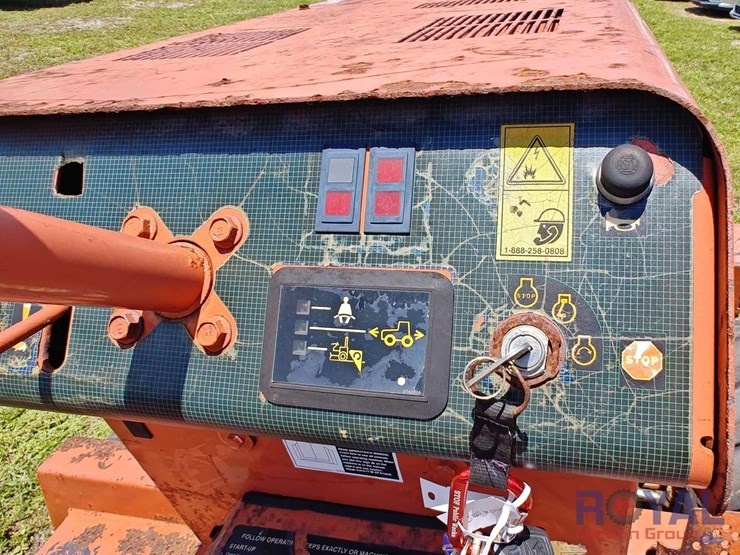 2000-ditch-witch-3700dd-image-17