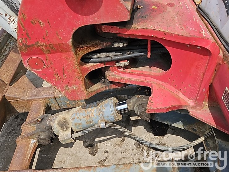 2005-takeuchi-tb145-image-19