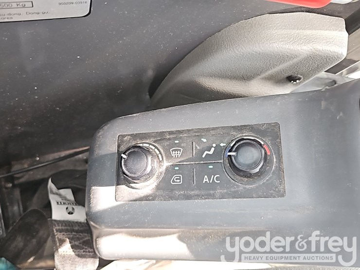 2022-doosan-dx85r-3-image-33