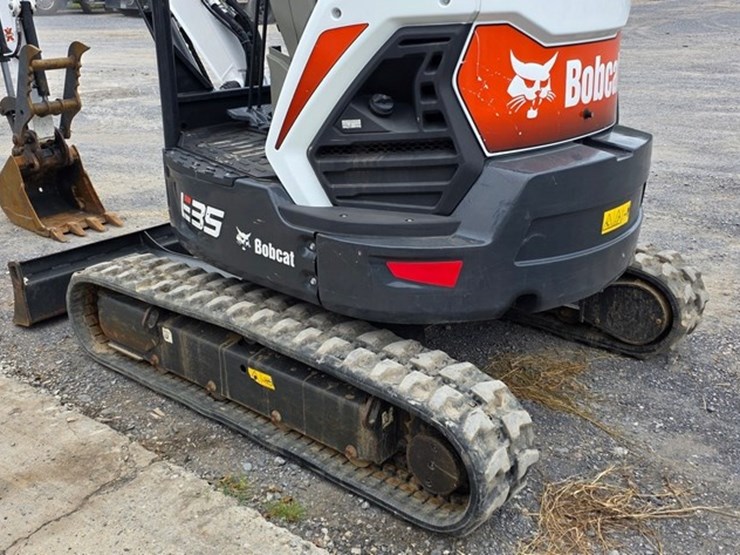 2019-bobcat-e35i-image-17