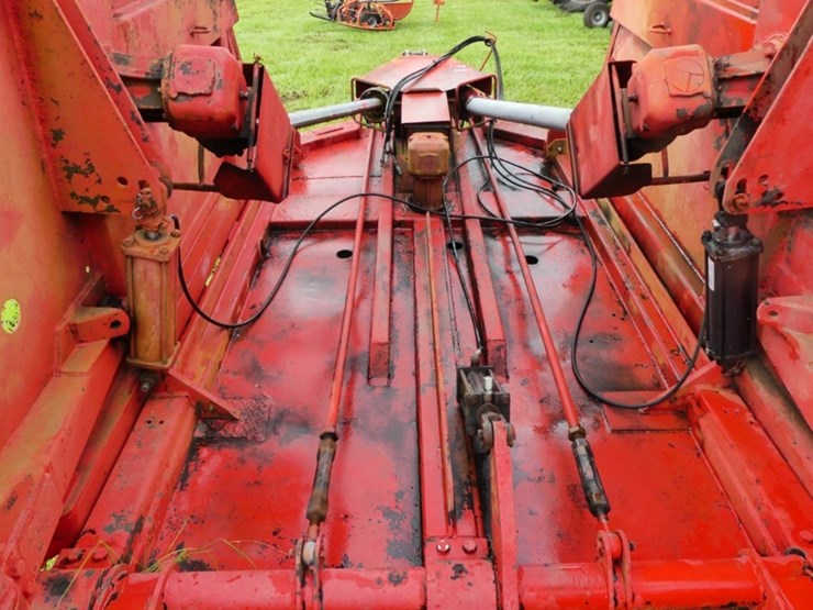 bush-hog-2820-image-8