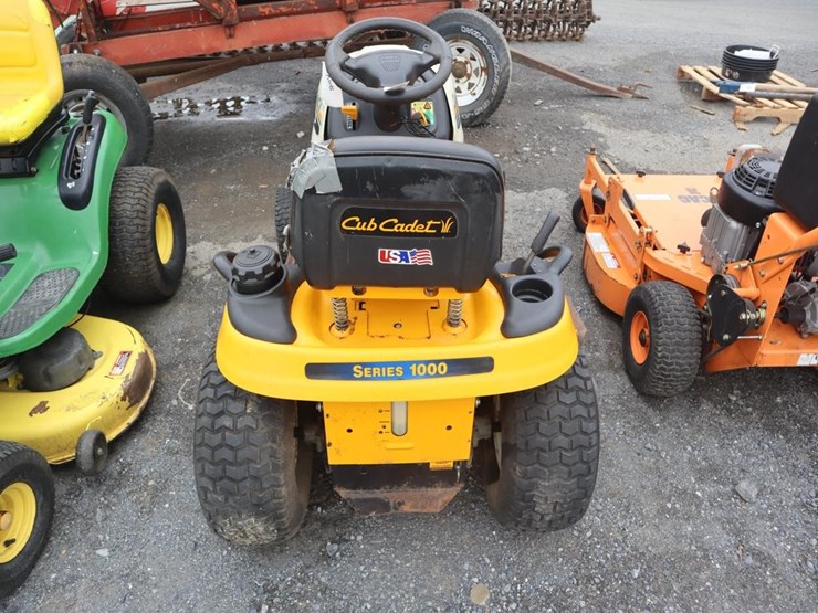 cub-cadet-lt1045-image-7