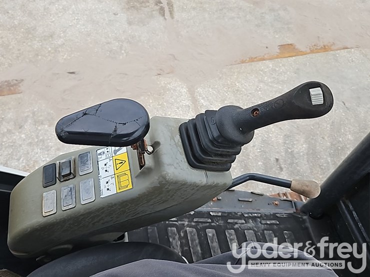 2019-bobcat-e35-image-33