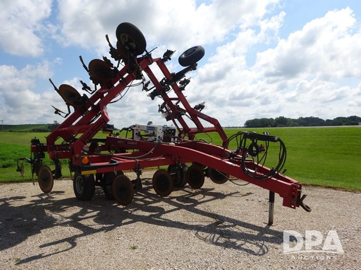 case-ih-5300-image-11